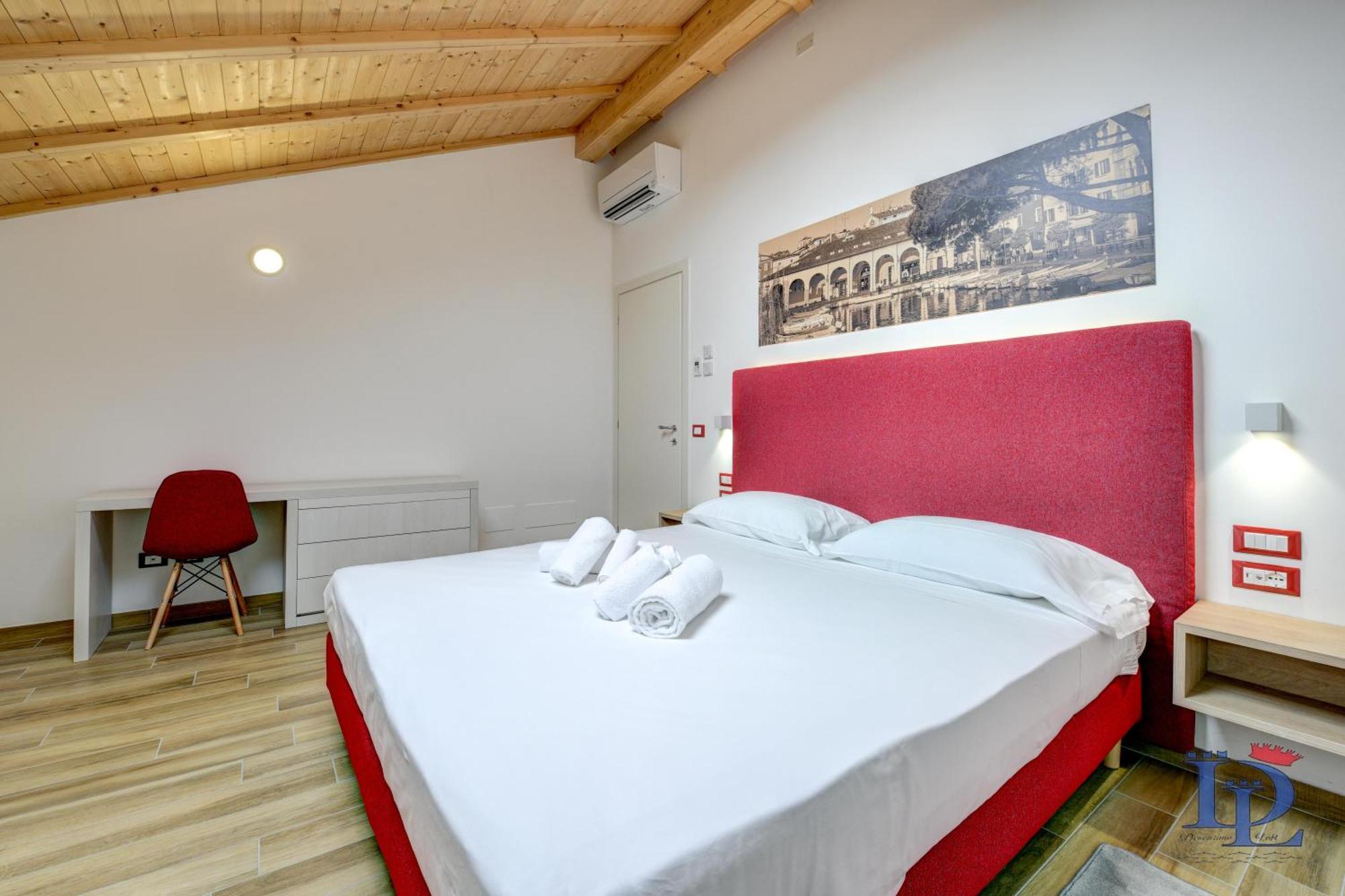 Desenzanoloft Official Partner Marriott Homes & Villas - Palazzo Visconti Luxury Suite Ντεζεντσάνο ντελ Γκάρντα Δωμάτιο φωτογραφία