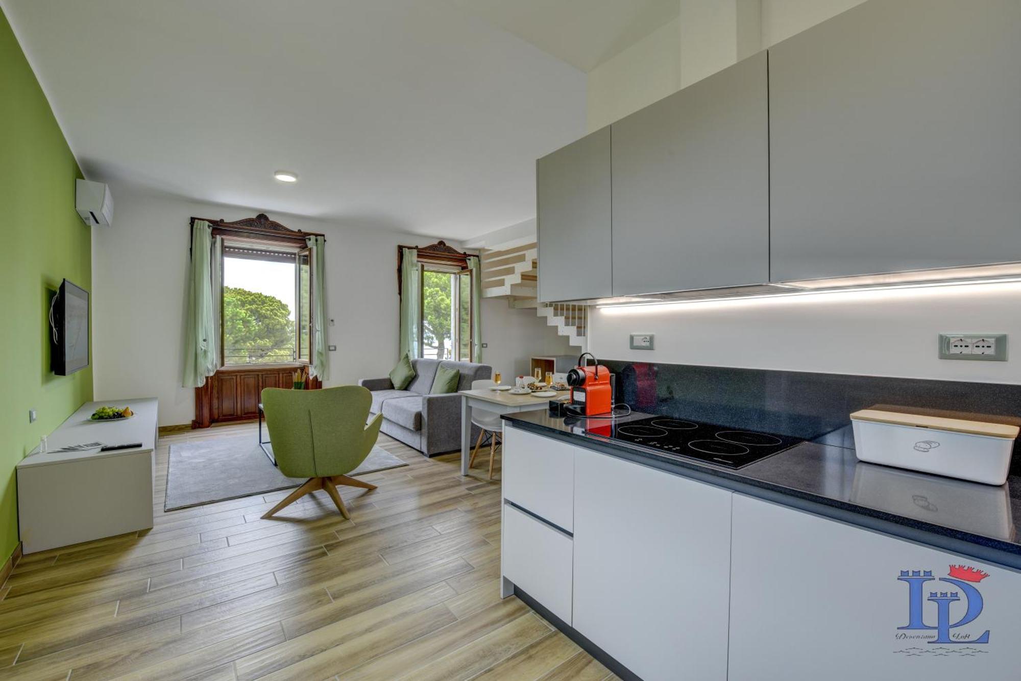 Desenzanoloft Official Partner Marriott Homes & Villas - Palazzo Visconti Luxury Suite Ντεζεντσάνο ντελ Γκάρντα Δωμάτιο φωτογραφία