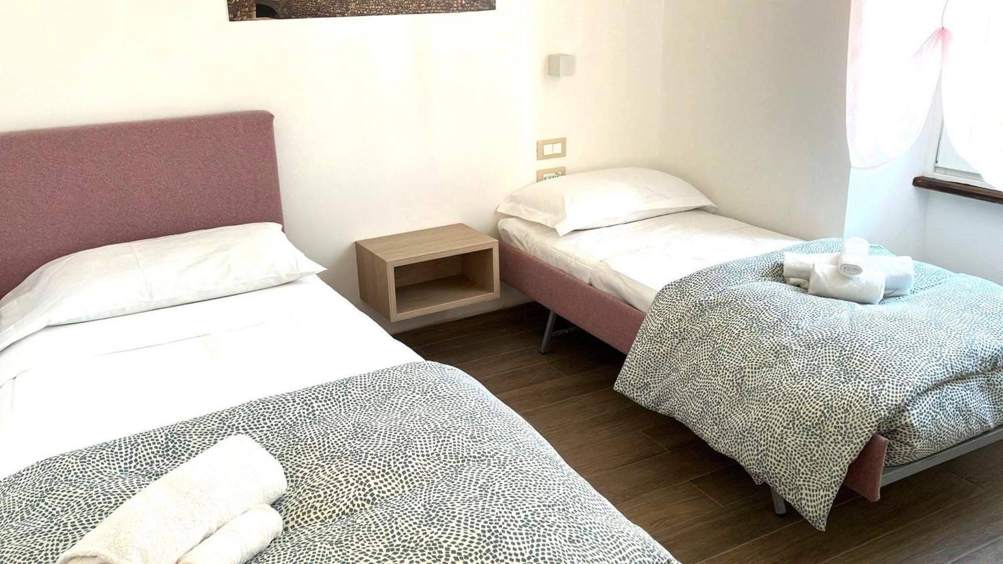 Desenzanoloft Official Partner Marriott Homes & Villas - Palazzo Visconti Luxury Suite Ντεζεντσάνο ντελ Γκάρντα Εξωτερικό φωτογραφία