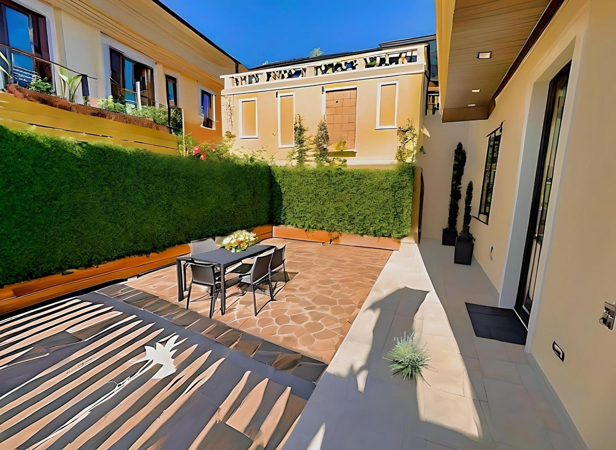 Desenzanoloft Official Partner Marriott Homes & Villas - Palazzo Visconti Luxury Suite Ντεζεντσάνο ντελ Γκάρντα Εξωτερικό φωτογραφία